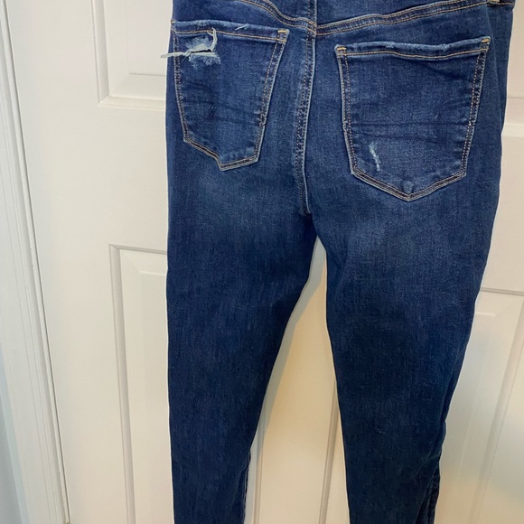 American Eagle distressed jeans - Picture 3 of 3